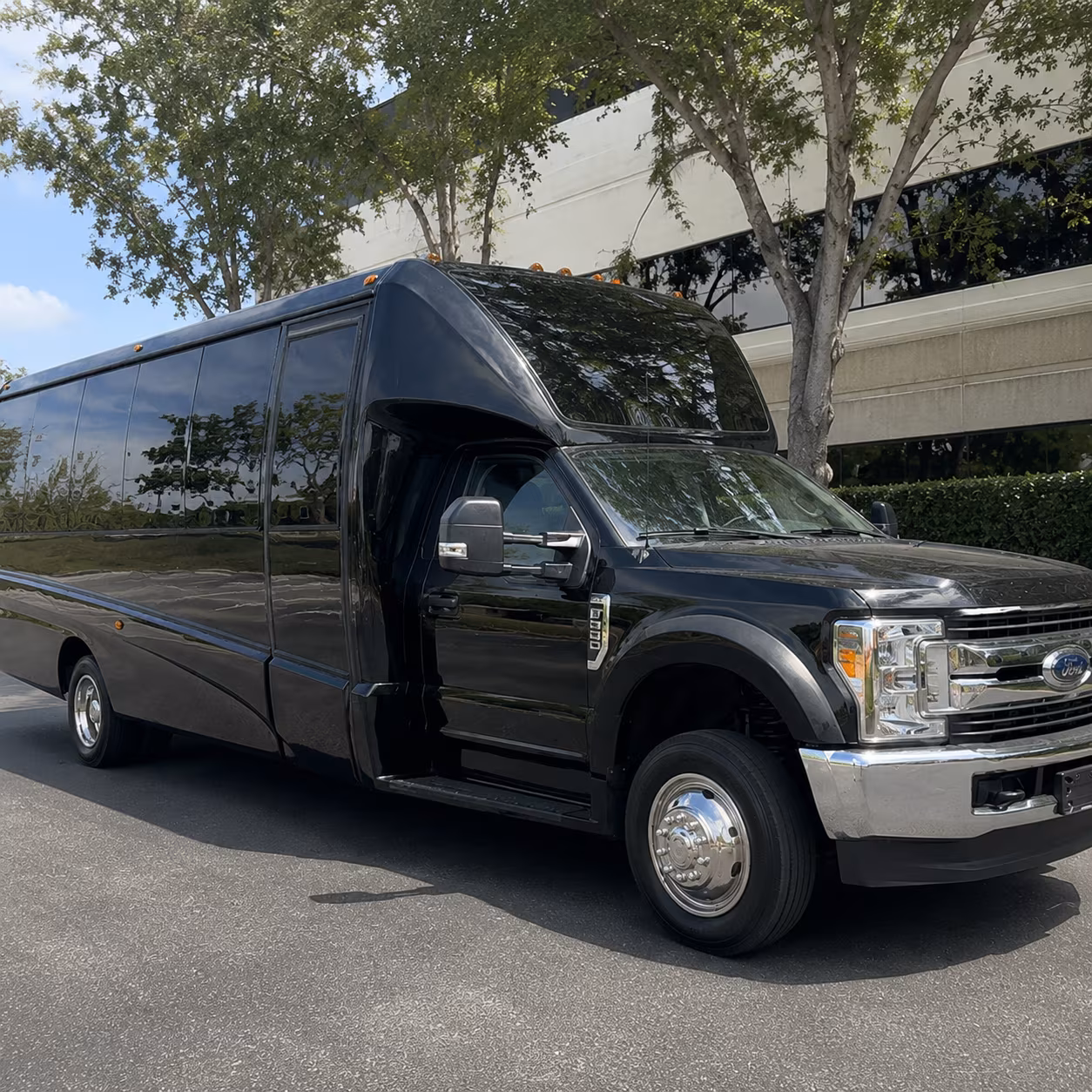 bars clubs downtown la koreatown party bus rental