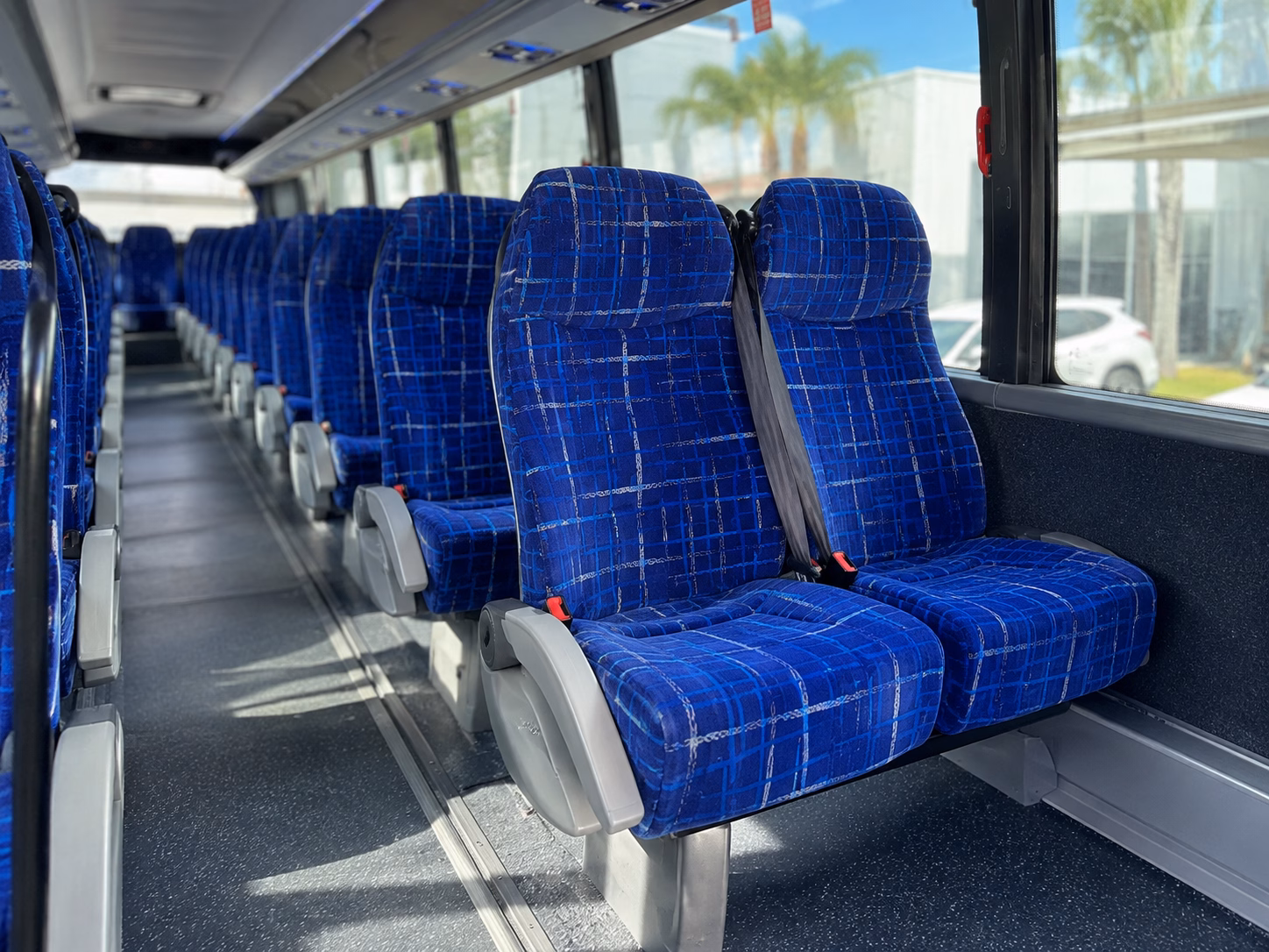 buses to san antonio winery and the la arts district craft breweries