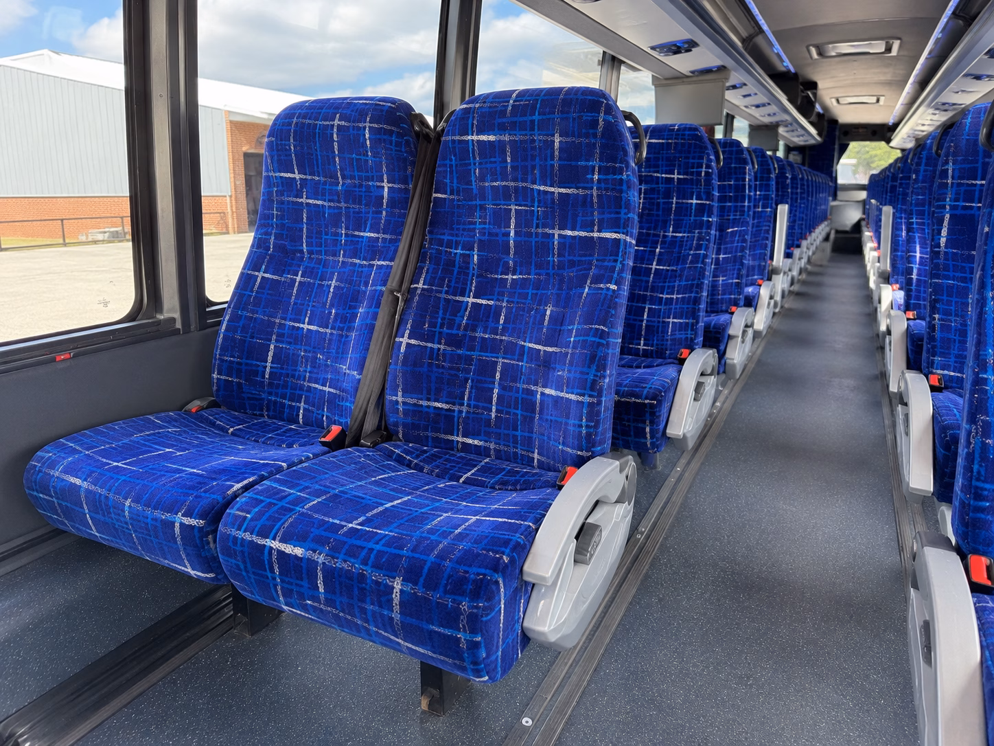 charter buses to malibu wine safari and mulholland highway tasting rooms