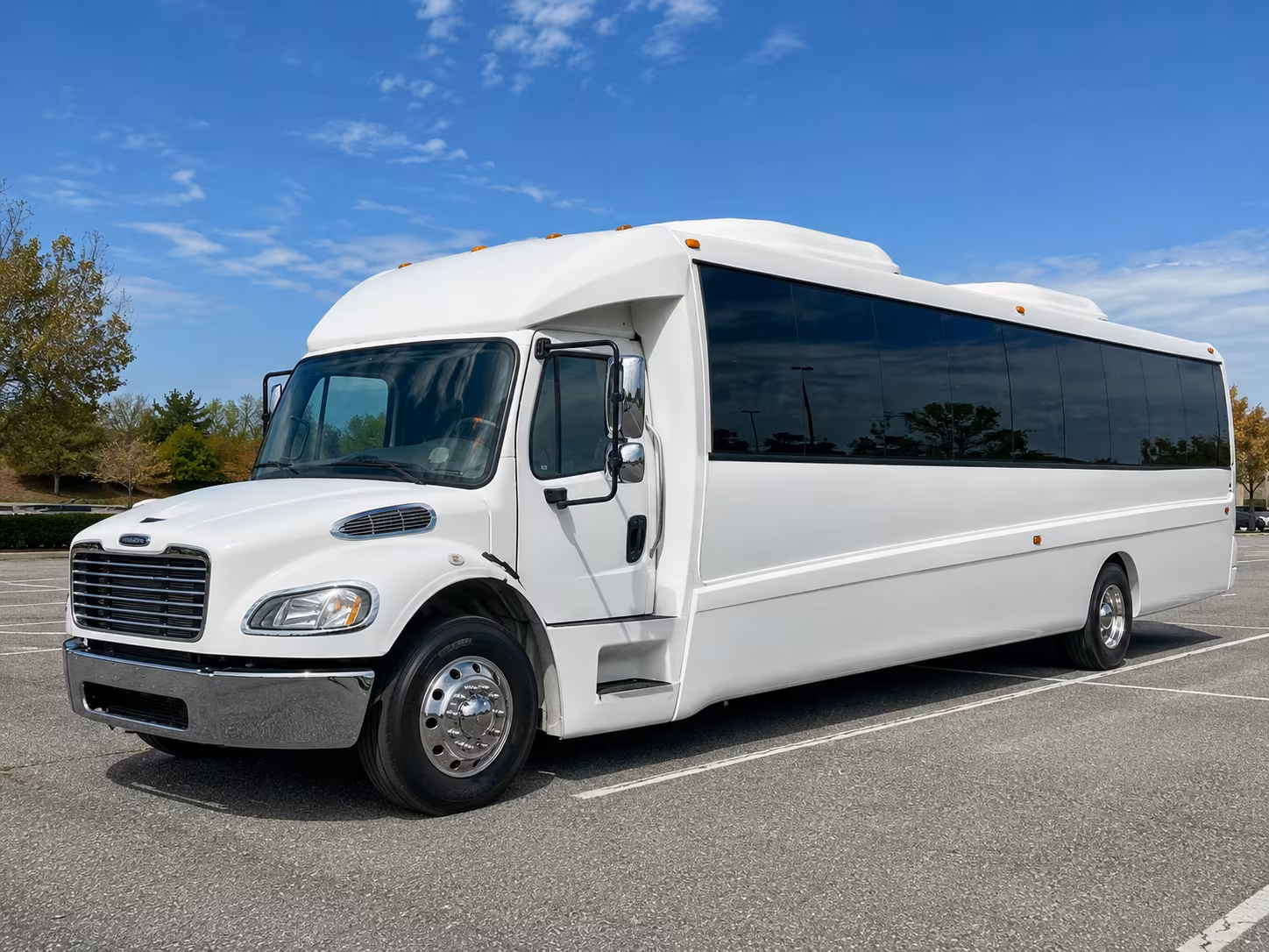 south gate 30 passenger party bus