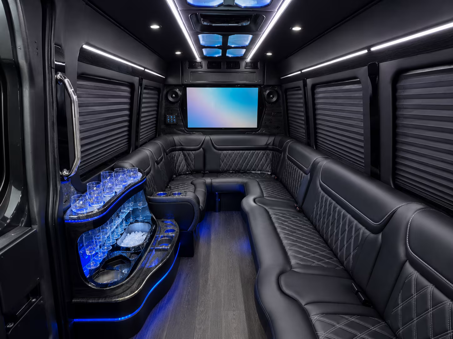 sporting event buses to sofi bmo stadium and dignity health sports park